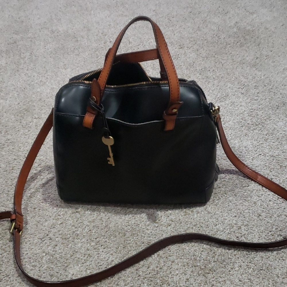 Fossil purse
